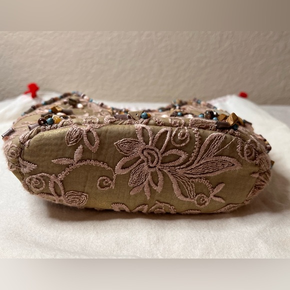 Mary Frances Beaded Floral
Shoulder Bag | Y2K Boho
Evening Handbag - Picture 4 of 7